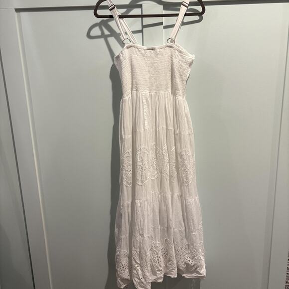 White Eyelet Maxi Dress Size Womens Medium Boho Embroidered Cotton Smocked India - Picture 8 of 14
